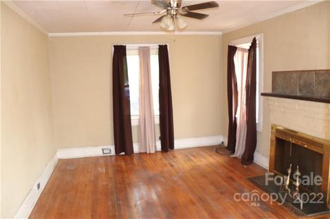 435 11th Sw St SW, Hickory, NC 28602 photo 4