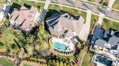 18114 Bear Track Dr, Davidson, NC 28036 photo 4