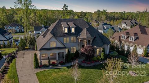 18114 Bear Track Dr, Davidson, NC 28036 photo 2