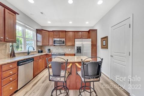 584 Sixth Baxter Xing, Fort Mill, SC 29708 photo 8