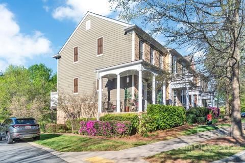 584 Sixth Baxter Xing, Fort Mill, SC 29708 photo 2