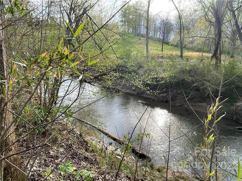 4058 Coxe Rd, Tryon, NC 28782 photo 2