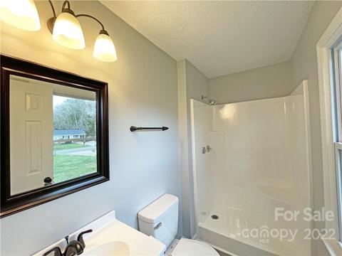 4555 Queens Rd, Hickory, NC 28602 photo 19