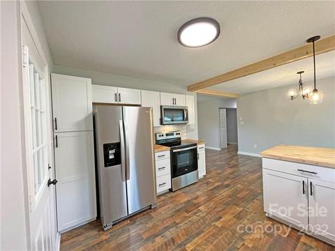 4555 Queens Rd, Hickory, NC 28602 photo 9