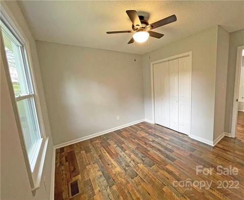 4555 Queens Rd, Hickory, NC 28602 photo 15