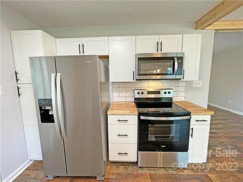 4555 Queens Rd, Hickory, NC 28602 photo 10