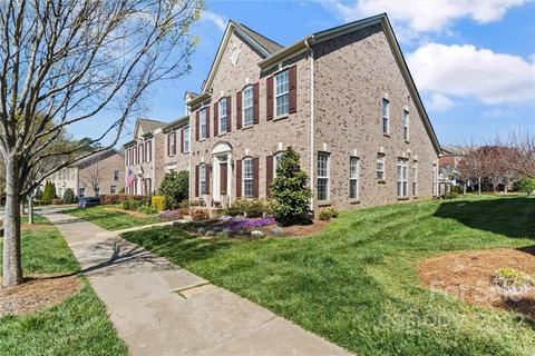 543 Beaty St, Davidson, NC 28036 photo 1