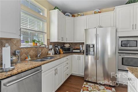 543 Beaty St, Davidson, NC 28036 photo 9