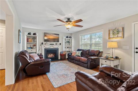 10130 Washam Potts Rd, Cornelius, NC 28031 photo 4