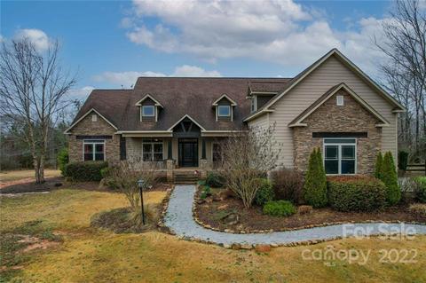 1562 Fork Hill Rd, Heath Springs, SC 29058