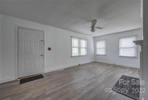 112 S Pine St, Lowell, NC 28098 photo 8
