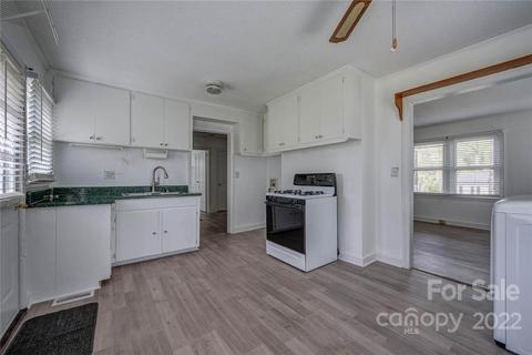 112 S Pine St, Lowell, NC 28098 photo 12
