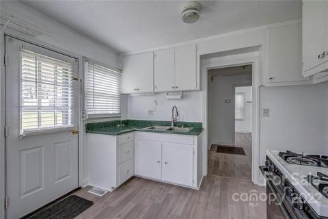 112 S Pine St, Lowell, NC 28098 photo 13