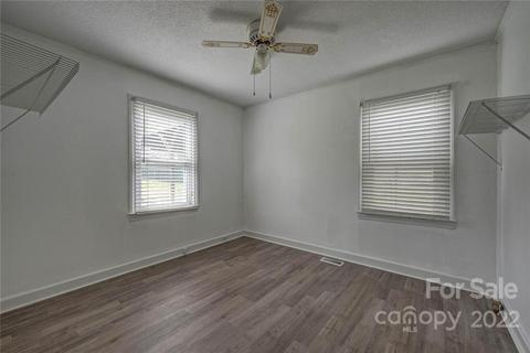 112 S Pine St, Lowell, NC 28098 photo 17