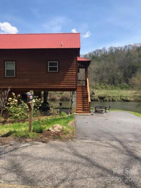 648 Riverbend Rd, Sylva, NC 28779 photo 1
