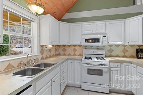 159 Perks Rd, Franklin, NC 28734 photo 9