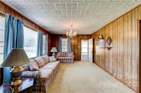 1066 Laurel Ave, Lancaster, SC 29720 photo 6