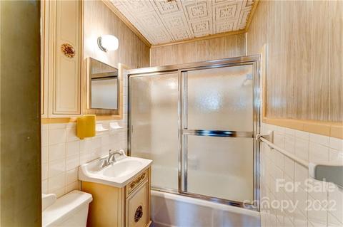 1066 Laurel Ave, Lancaster, SC 29720 photo 9