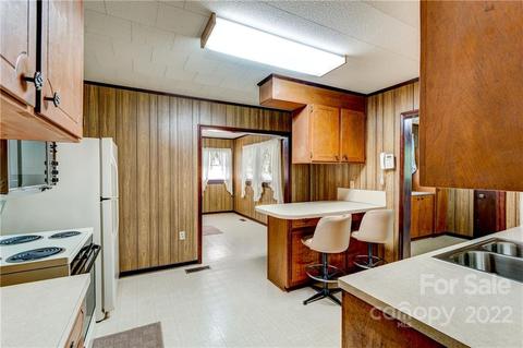1066 Laurel Ave, Lancaster, SC 29720 photo 10