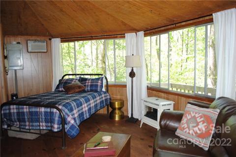 356 Autumn Ln, Tryon, NC 28782 photo 6