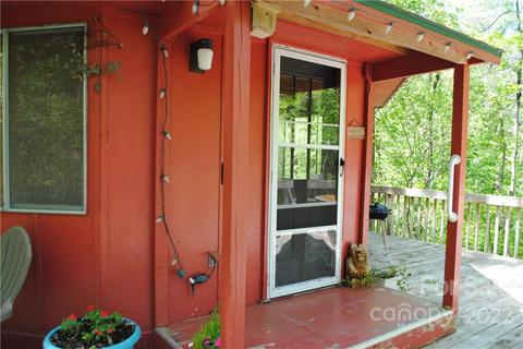 356 Autumn Ln, Tryon, NC 28782 photo 3
