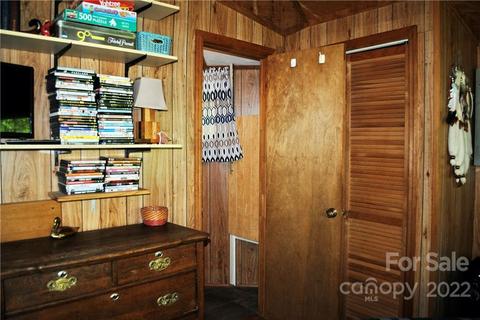 356 Autumn Ln, Tryon, NC 28782 photo 10