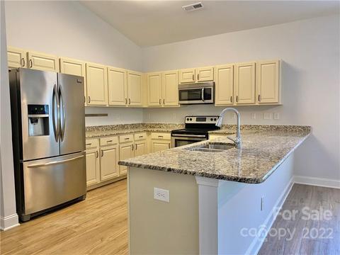 5807 Decapolis Dr, Wingate, NC 28174 photo 3