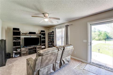 3449 Fairmeadow Dr, Lancaster, SC 29720 photo 5