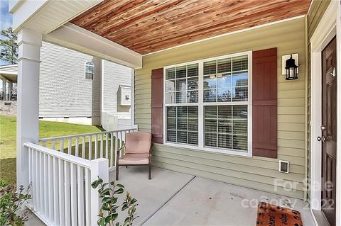 211 Hydrangea Dr, Clover, SC 29710 photo 3