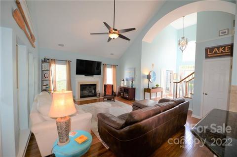 19527 Dufour Ct, Cornelius, NC 28031 photo 11