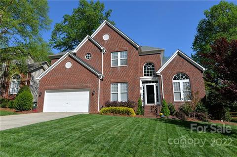 19527 Dufour Ct, Cornelius, NC 28031 photo 1