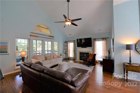 19527 Dufour Ct, Cornelius, NC 28031 photo 10