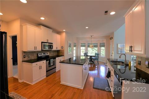 19527 Dufour Ct, Cornelius, NC 28031 photo 15