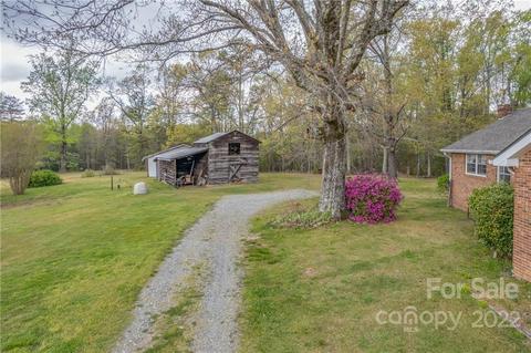 314 Henderson Rd, Tryon, NC 28782 photo 21