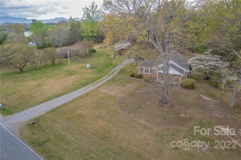 314 Henderson Rd, Tryon, NC 28782 photo 5