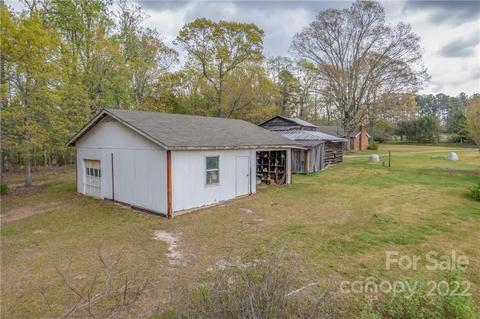 314 Henderson Rd, Tryon, NC 28782 photo 25