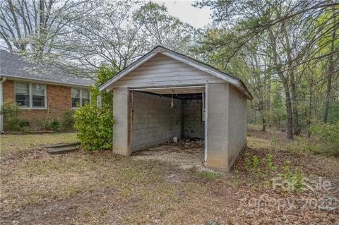 314 Henderson Rd, Tryon, NC 28782 photo 31