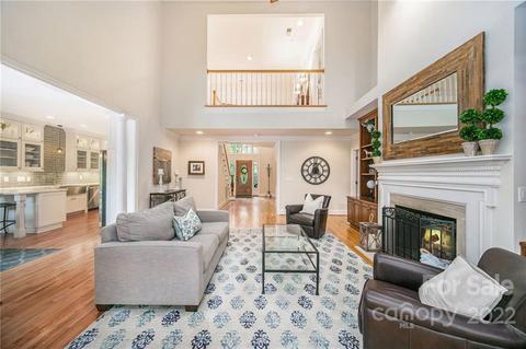 19712 River Falls Dr, Davidson, NC 28036 photo 11