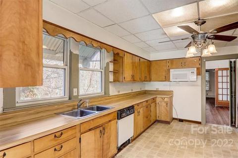 121 Edwards Rd, Clyde, NC 28721 photo 18