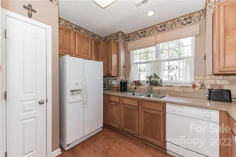916 Copperstone Ln, Fort Mill, SC 29708 photo 12
