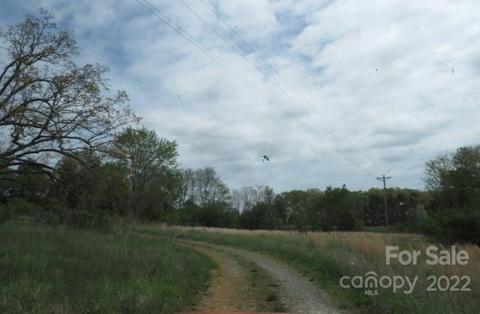 196 Dutchman Rd, Harmony, NC 28634 photo 5