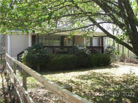 18 Gray Squirrel Ln, Brevard, NC 28712 photo 2