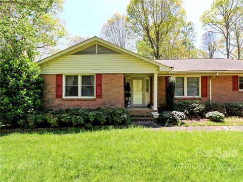 210 7th St NE, Conover, NC 28613 photo 3