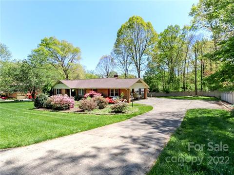 210 7th St NE, Conover, NC 28613 photo 5
