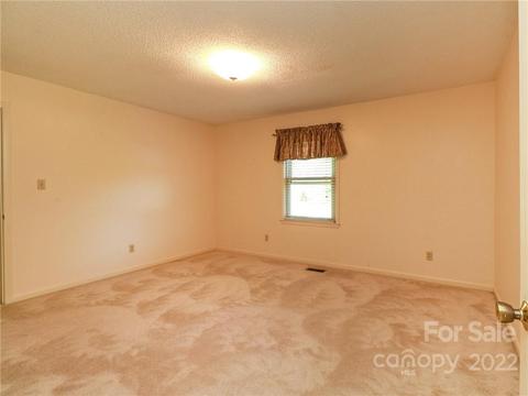 210 7th St NE, Conover, NC 28613 photo 23