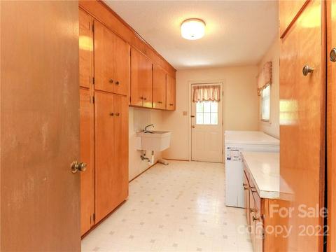 210 7th St NE, Conover, NC 28613 photo 15