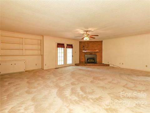 210 7th St NE, Conover, NC 28613 photo 17