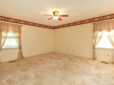210 7th St NE, Conover, NC 28613 photo 24
