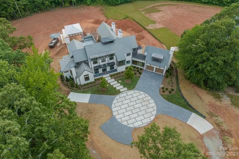 3004 Maple Way Dr, Davidson, NC 28036