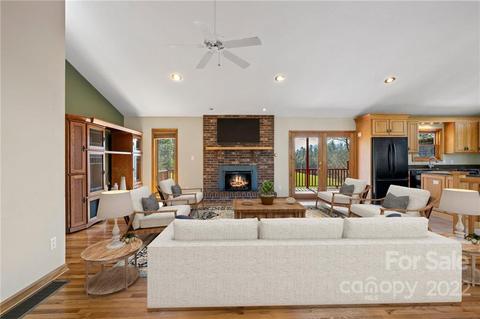 290 Cody Rd, Marshall, NC 28753 photo 14